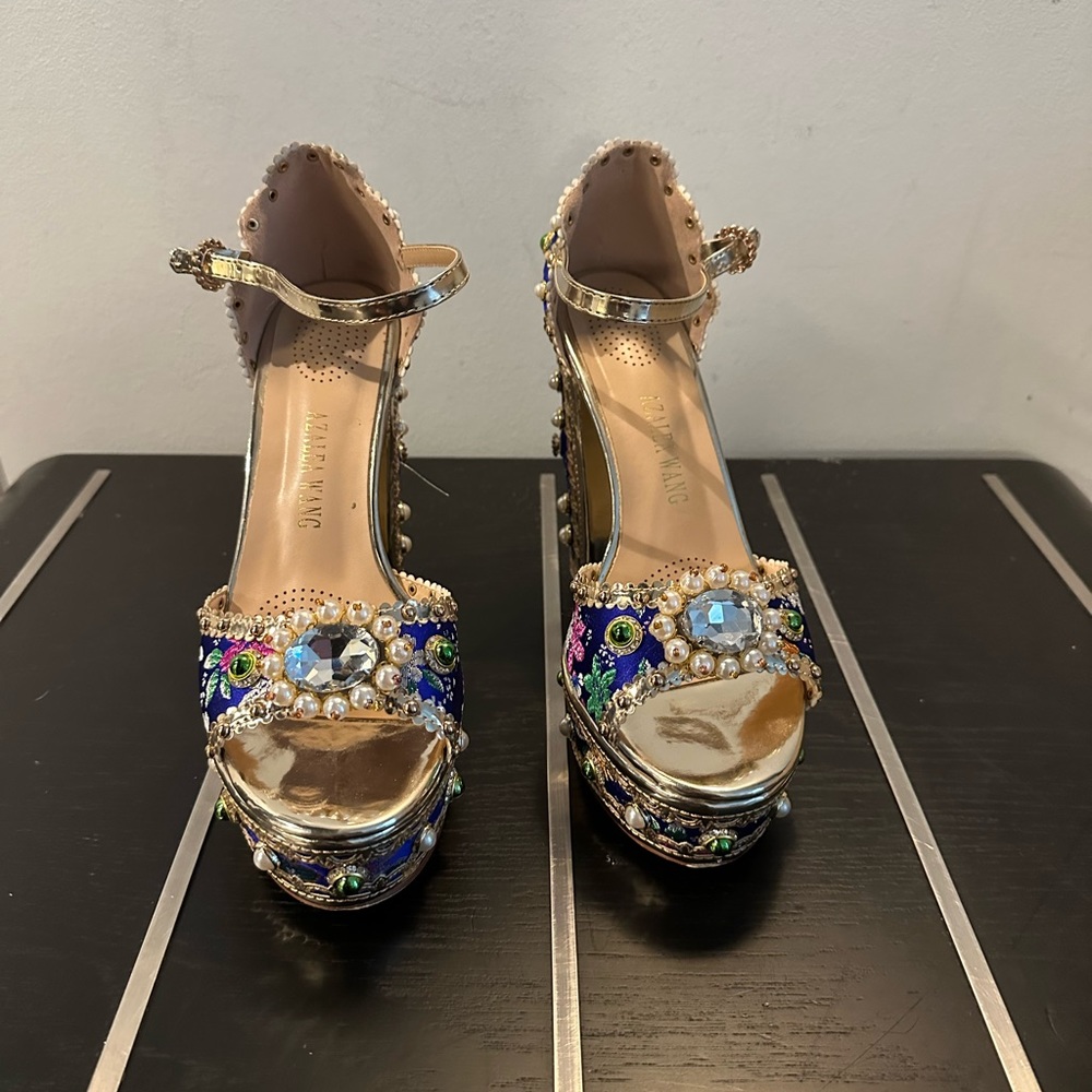 Embellished Gold Platform Sandals with Multicolor Jewel Accents
